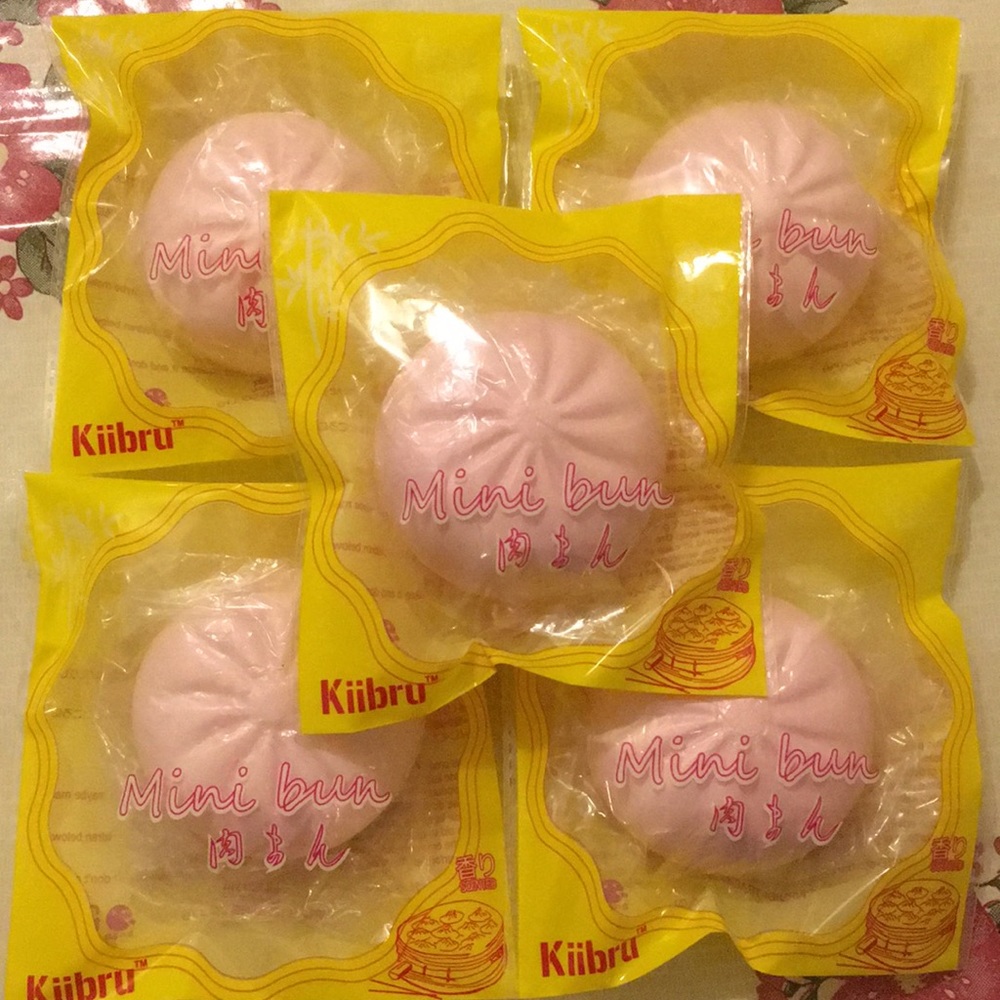 Pink steam bun dumpling squishy